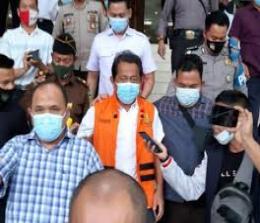Yan Prana saat ditahan oleh Kejati Riau